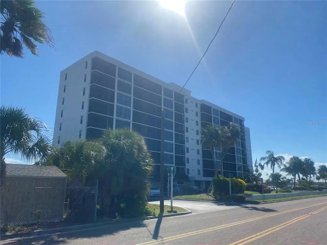 7100 Sunshine Skyway Lane S 906, ST PETERSBURG