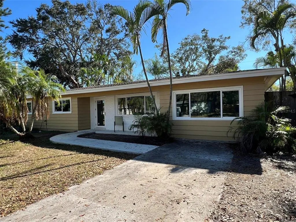 3180 Bellevue Street, SARASOTA