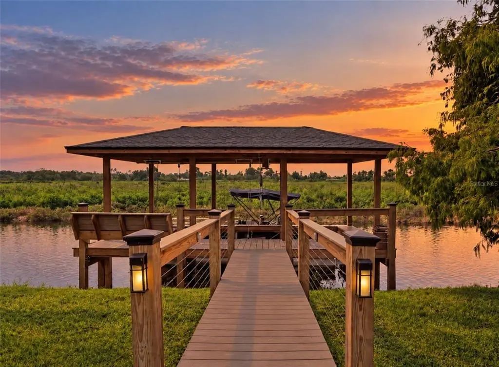 720 Barefoot Bay Loop, GROVELAND
