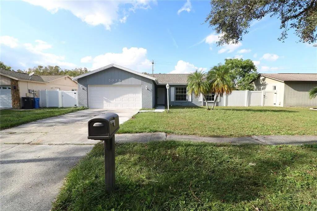 5018 Oakshire Drive, TAMPA
