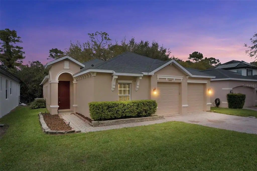 4049 Heirloom Rose Place, OVIEDO