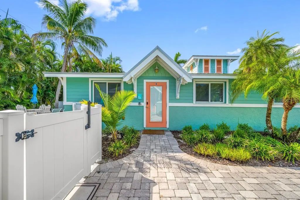 3007 Avenue E B, BRADENTON BEACH