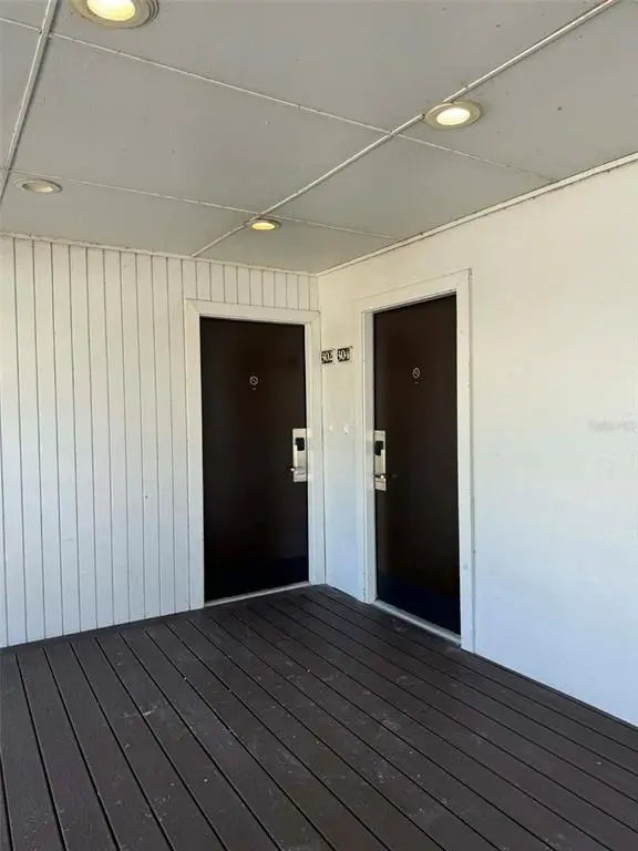 4762 Fox Hunt Drive A304 & A302, WESLEY CHAPEL