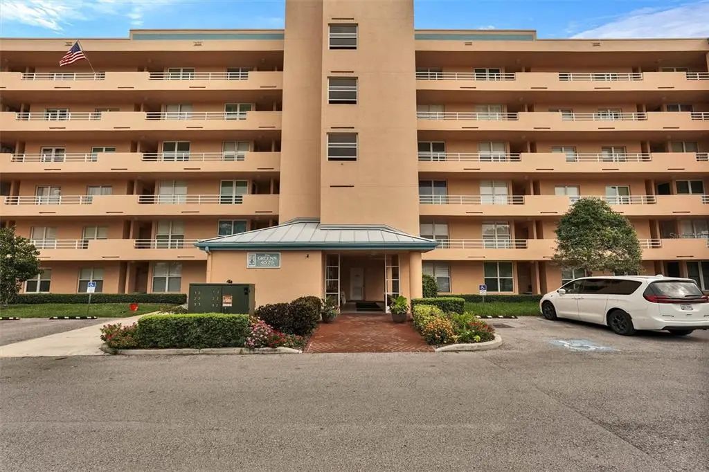 4570 Pinebrook Circle Circle 404, BRADENTON