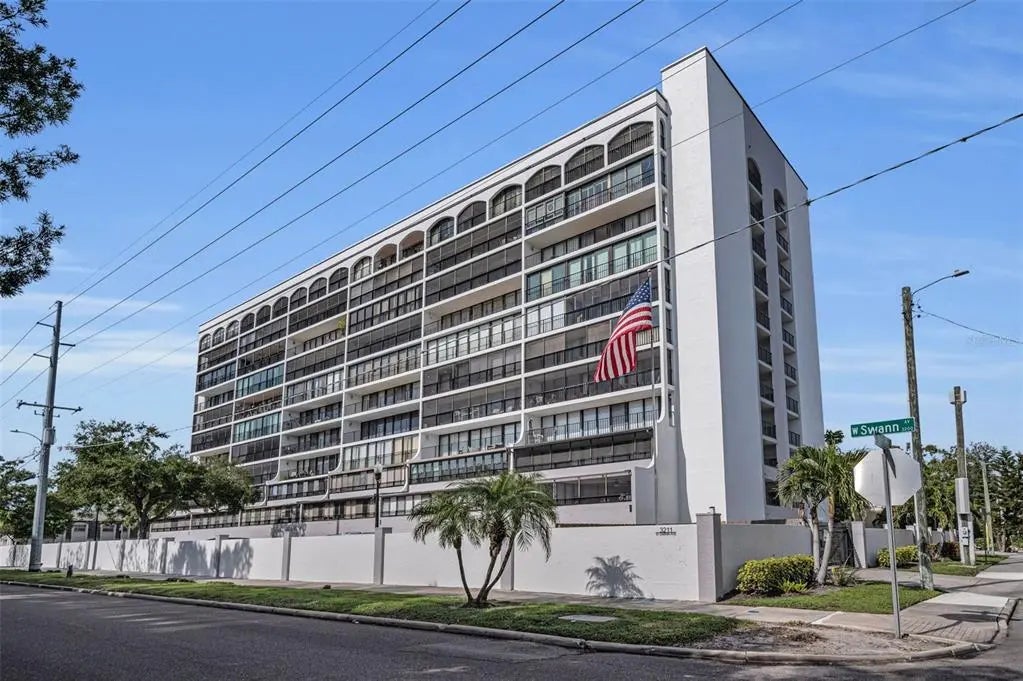 3211 W Swann Avenue 1001, TAMPA