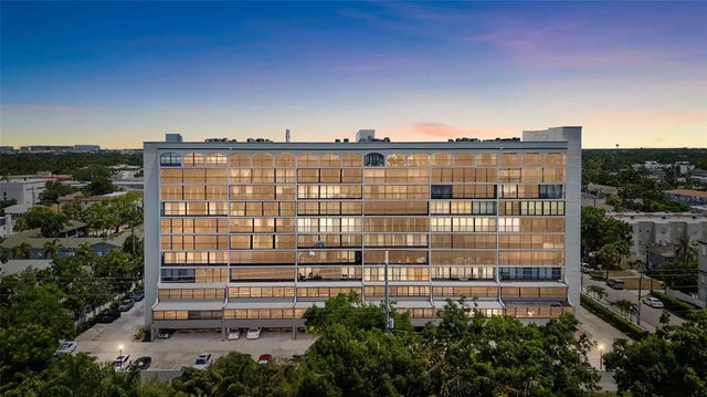3211 W Swann Avenue 707, TAMPA