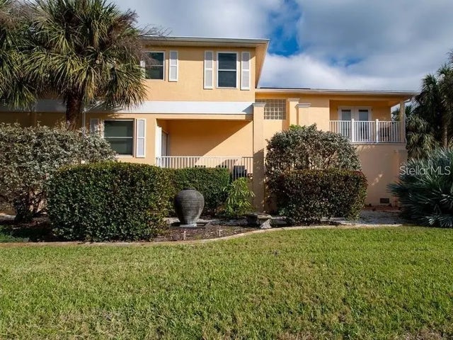 101 8th Street, BELLEAIR BEACH