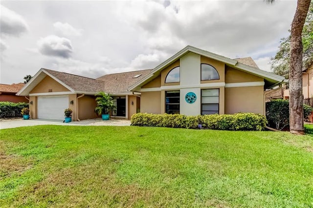 1119 Huntington Lane, SAFETY HARBOR