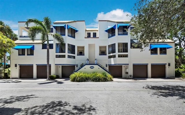 1904 Harbourside Drive 202, LONGBOAT KEY
