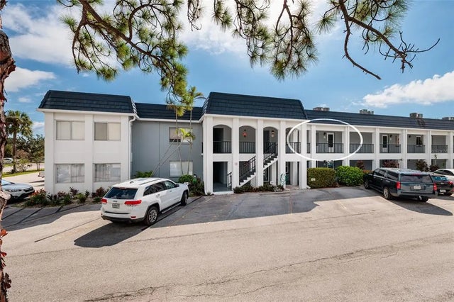 8651 10th Street N 226, ST PETERSBURG