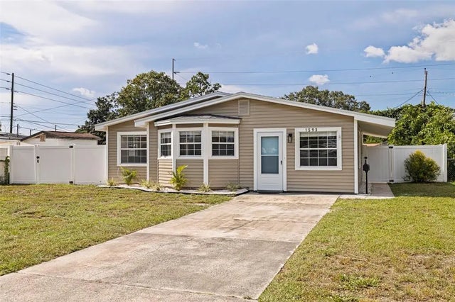 1593 76th Avenue N, ST PETERSBURG