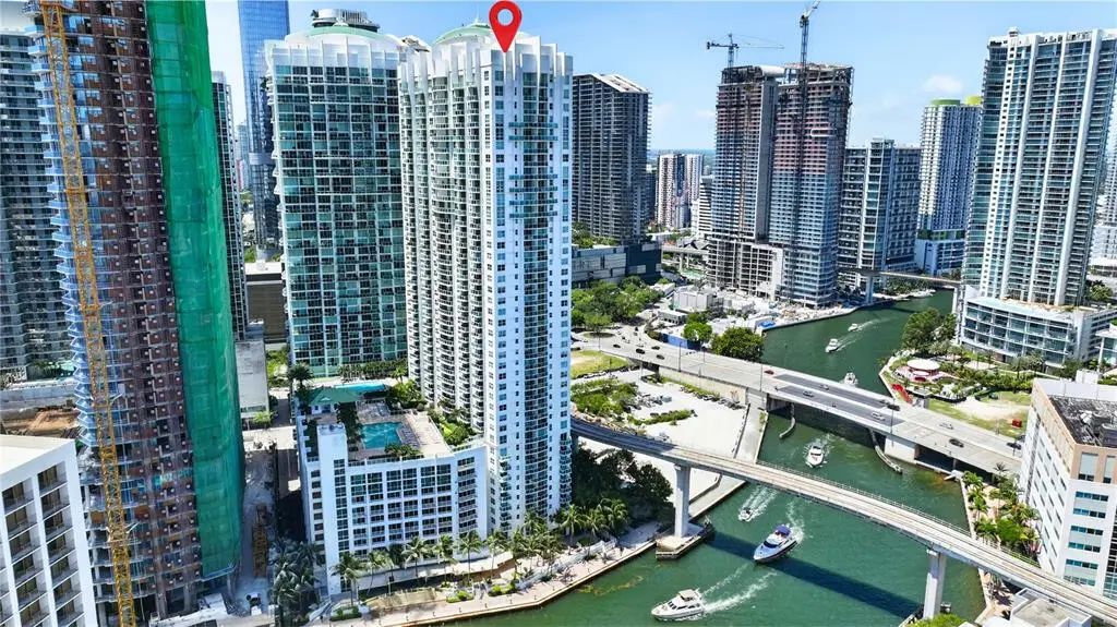 31 Se 5th Street 203, MIAMI