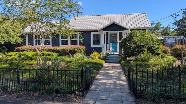 320 E Graves Avenue, ORANGE CITY