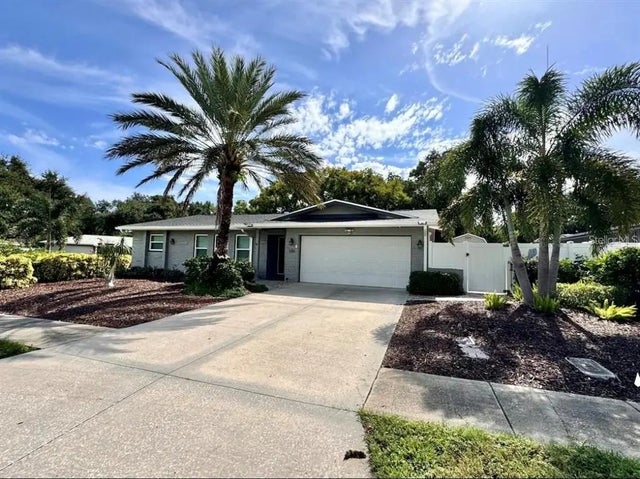 1281 Maple Street Sw, LARGO