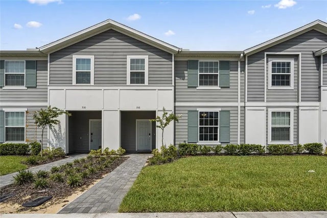 936 Paradise Drive, DAVENPORT