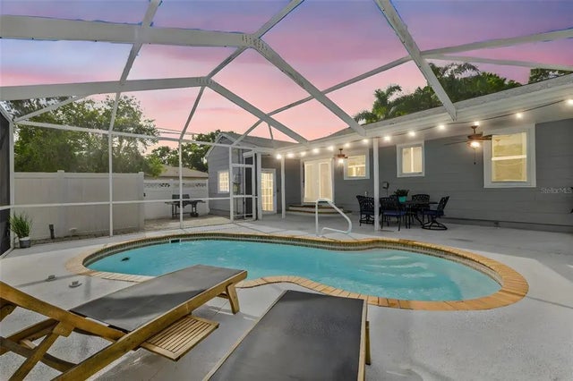 706 39th Avenue Ne, ST PETERSBURG