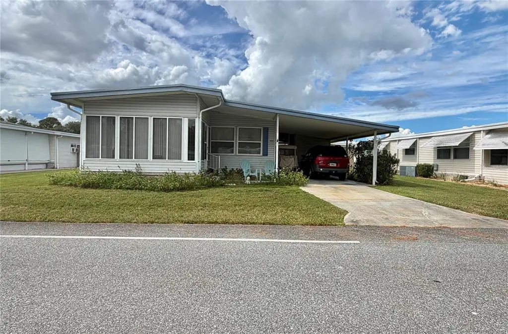 355 Hawthorne Boulevard, LEESBURG