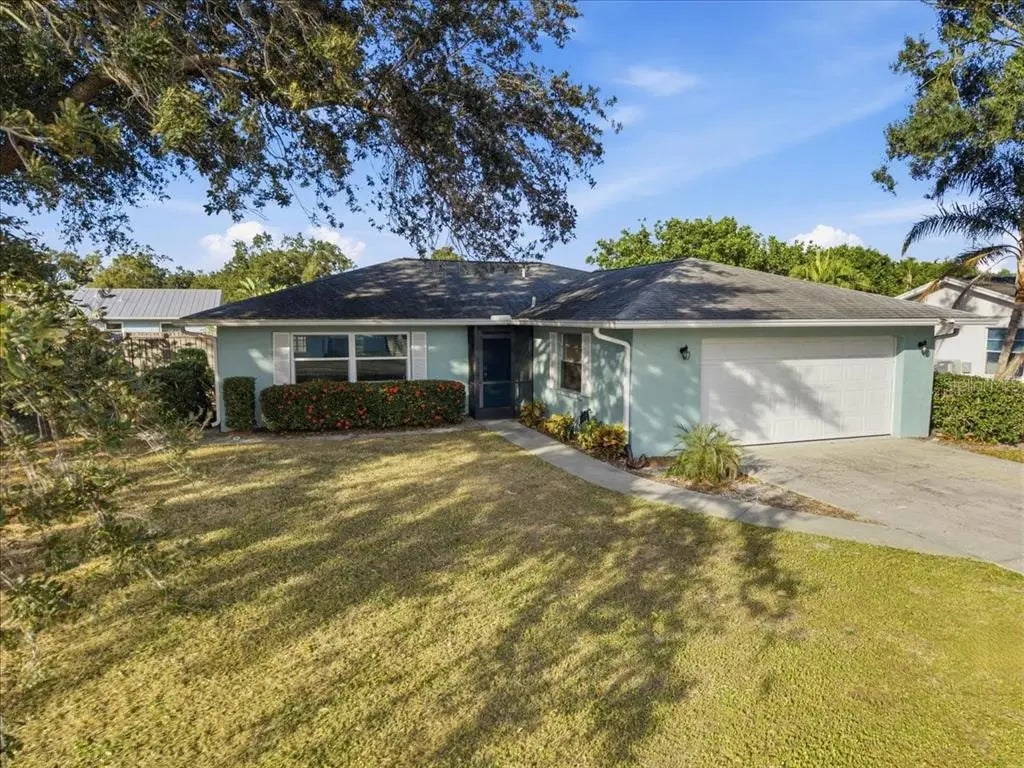 5883 Whistlewood Circle, SARASOTA