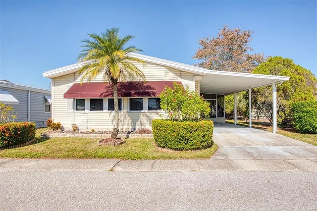 8 Pelican Drive N, OLDSMAR