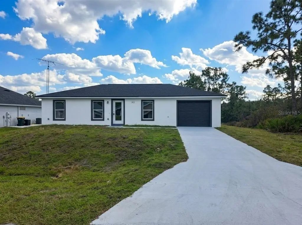 312 Condor Avenue, SEBRING