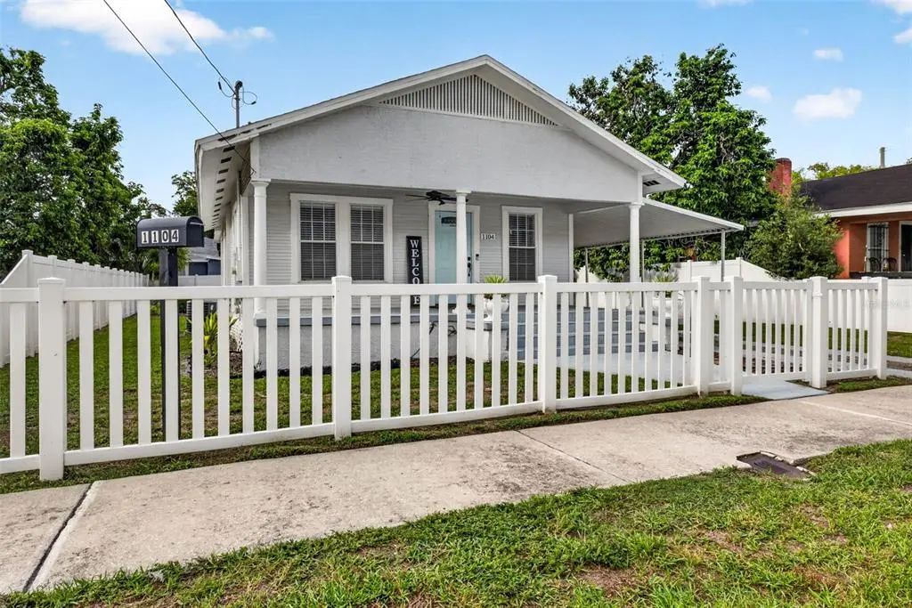 1104 E 28th Avenue, TAMPA