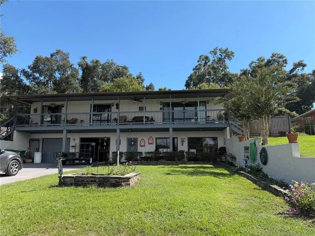 521 E Mirror Lake Drive, FRUITLAND PARK