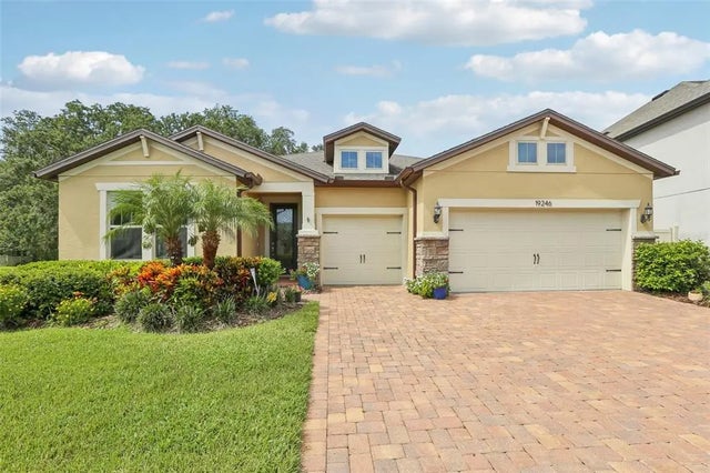 19246 Briarbrook Drive, TAMPA