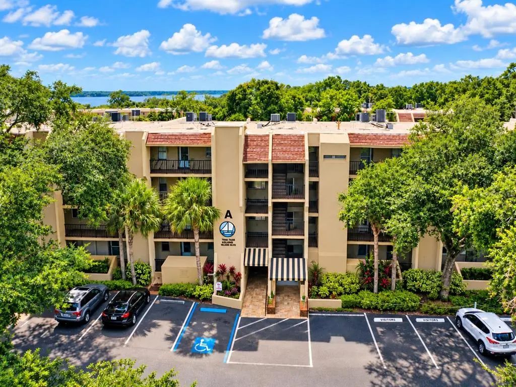 90 S Highland Avenue 202, TARPON SPRINGS