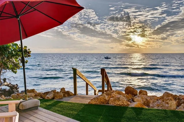 7152 Point Of Rocks Circle, SARASOTA