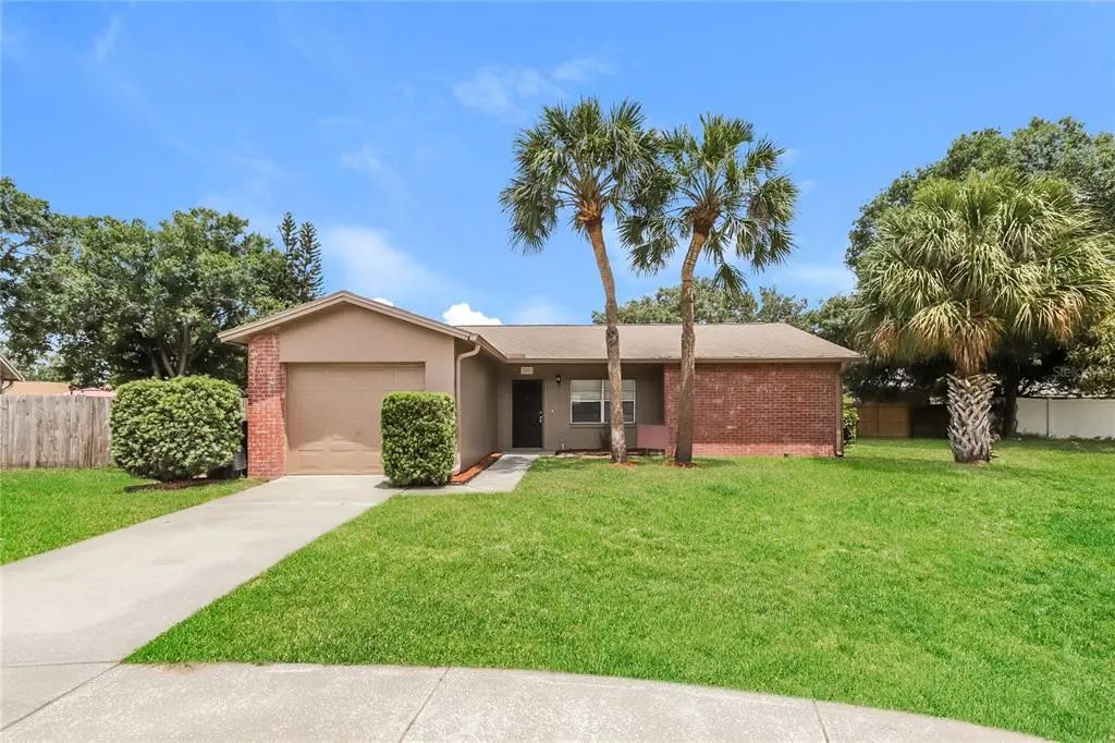 1002 Pinehaven Court, BRANDON