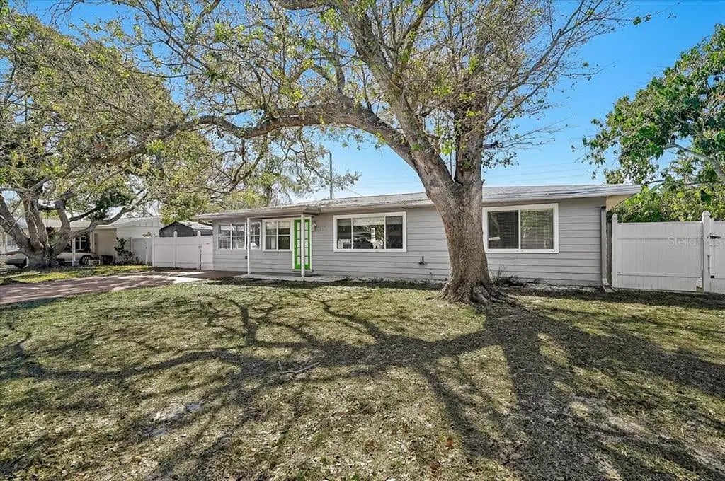 2866 Louise Street, SARASOTA