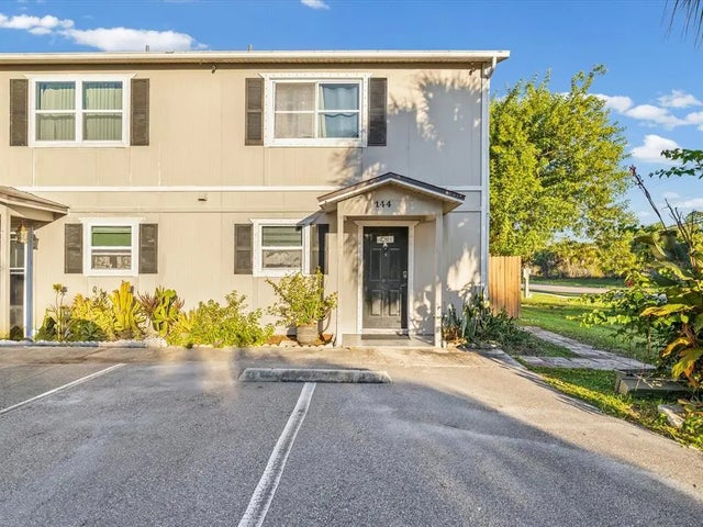 144 Douglas Road W A, OLDSMAR