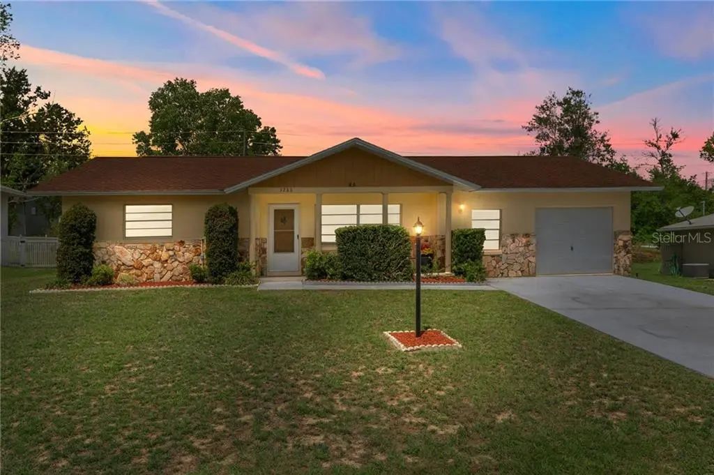 3288 N Maidencane Drive, Beverly Hills