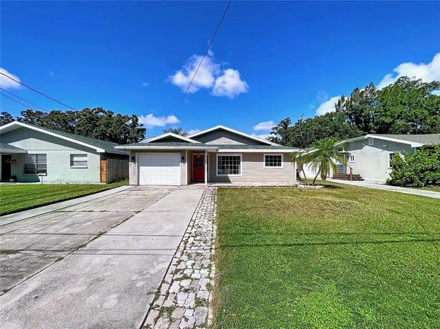 210 Lee Street, OLDSMAR