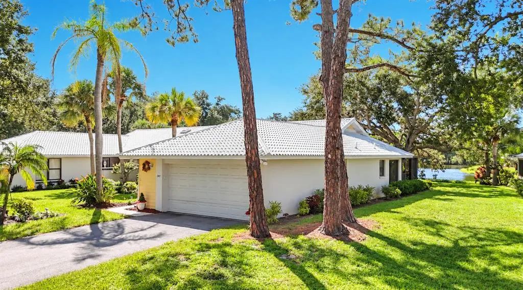 307 Pembroke Lane N 197, VENICE