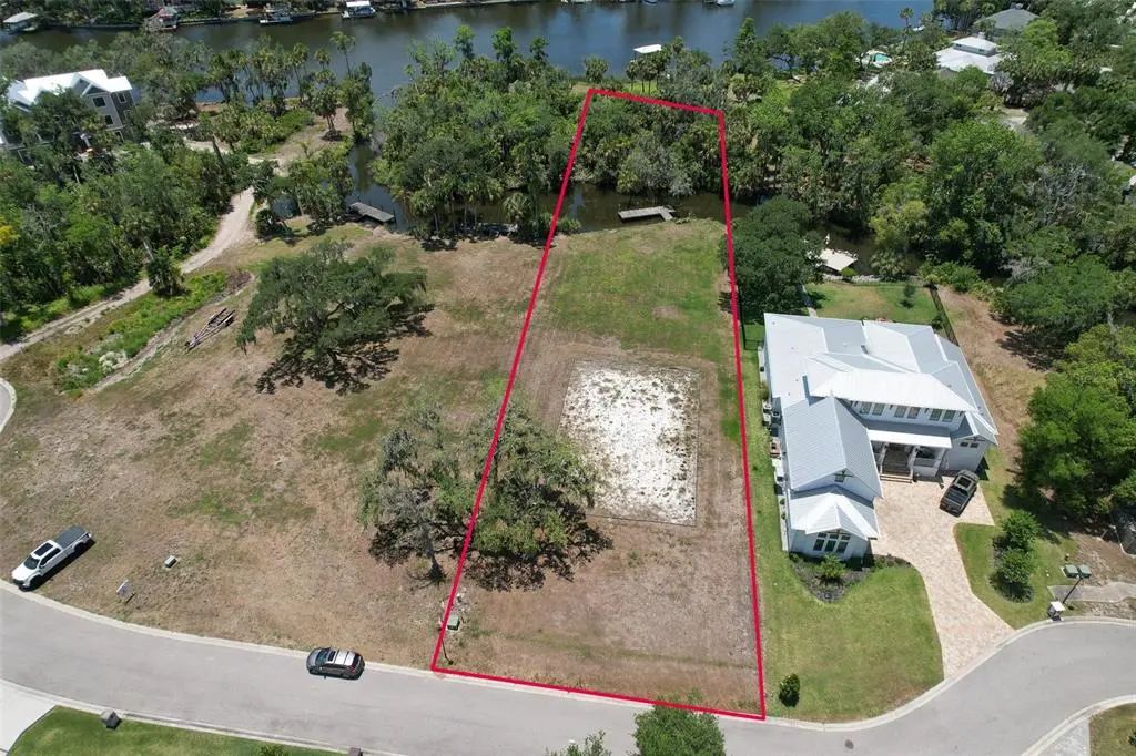8325 Alafia Pointe Drive, RIVERVIEW