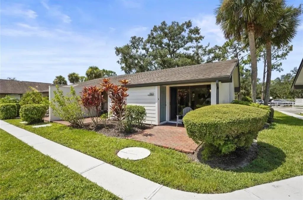3523 Longmeadow 12, SARASOTA