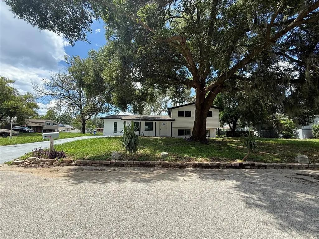 402 Blueberry Lane, BRANDON