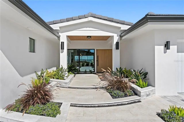 2580 E Bay Isle Drive Se, ST PETERSBURG