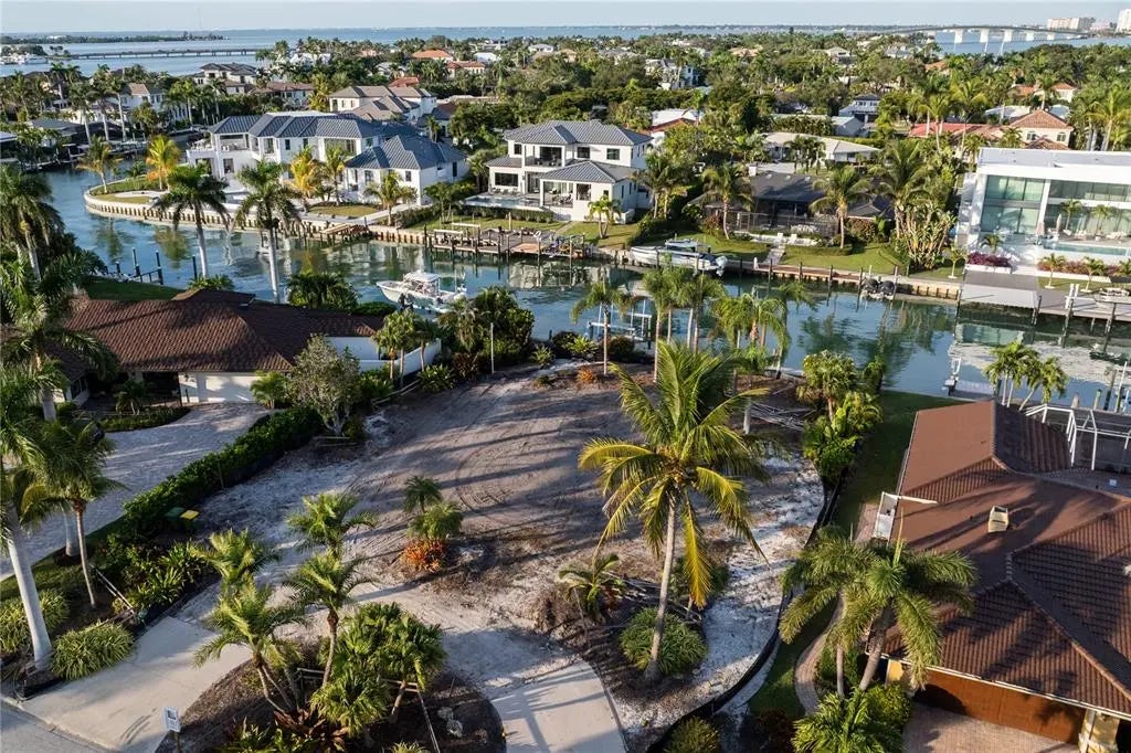 526 N Spoonbill Drive