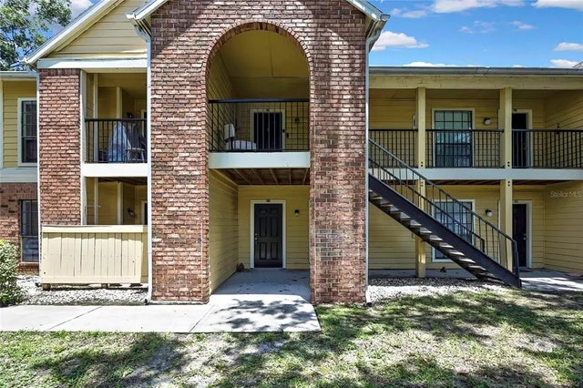 8653 Fancy Finch Drive 104, TAMPA