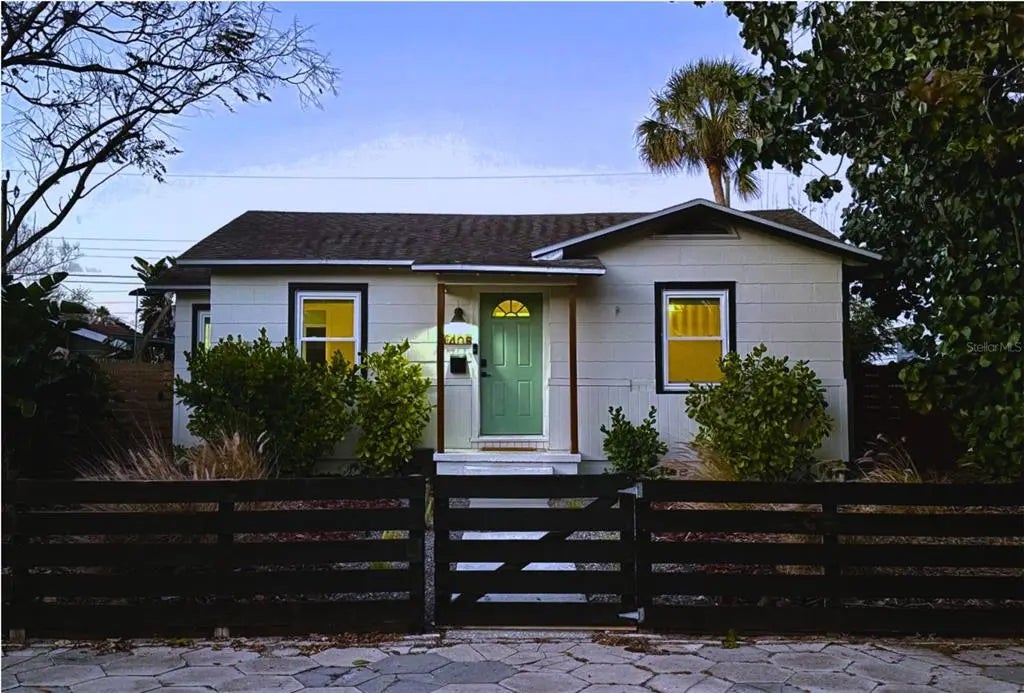 4405 8th Avenue N, ST PETERSBURG