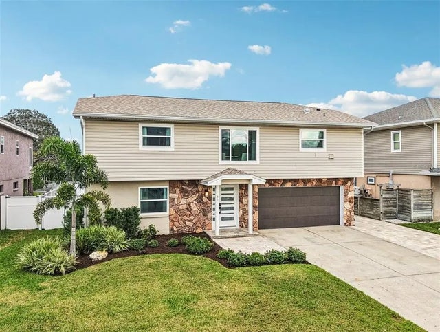 Photo of Listing #TB8452183