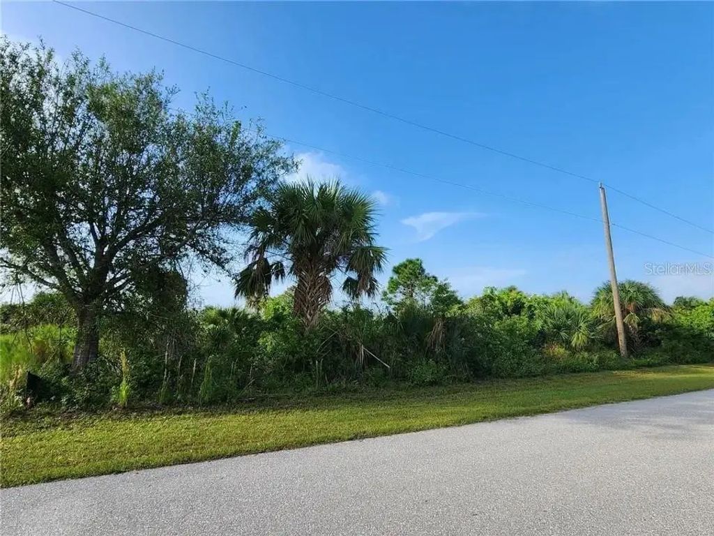 12111 Van Gough Avenue, PORT CHARLOTTE