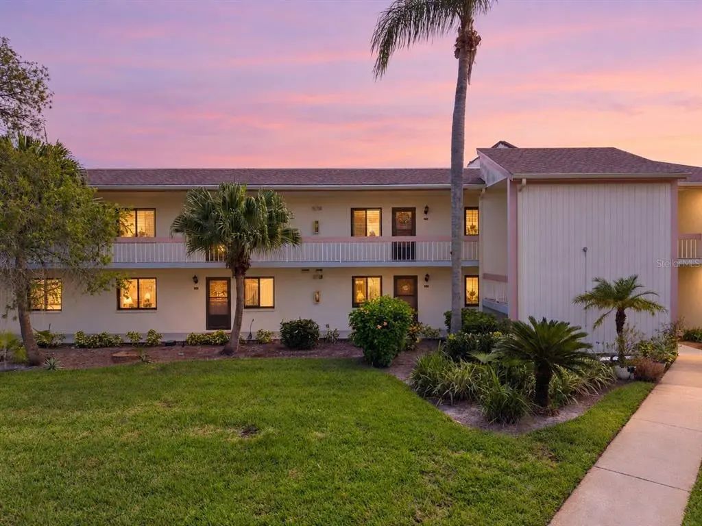151 Lakeview Way 151, OLDSMAR
