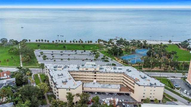 1200 N Shore Drive Ne 205, ST PETERSBURG