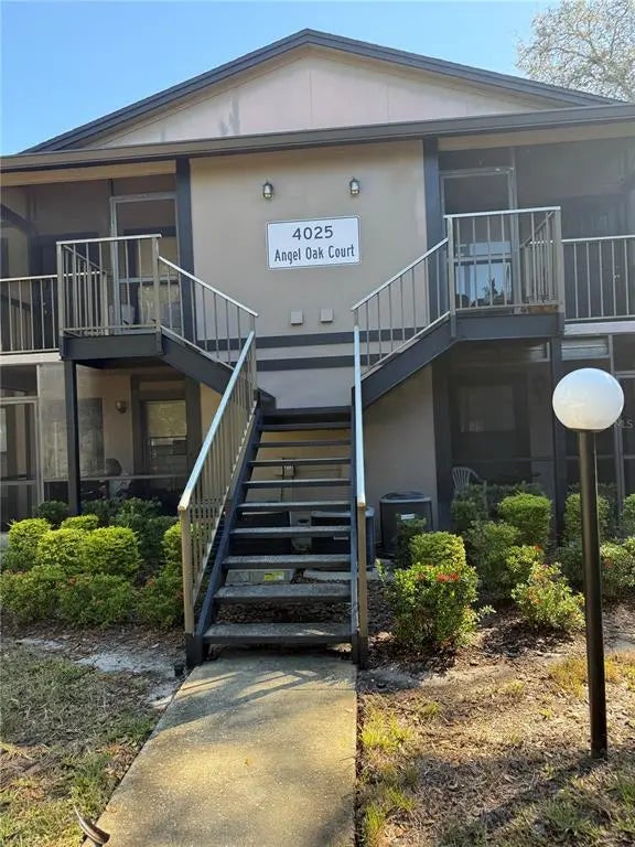 4025 Angel Oak Court 103, TAMPA