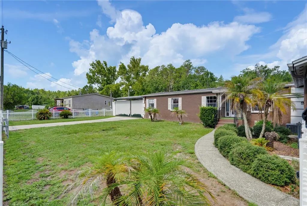 7421 Henry Drive, LAND O LAKES
