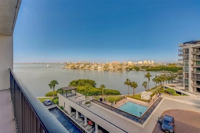 6 Belleview Boulevard 505, BELLEAIR