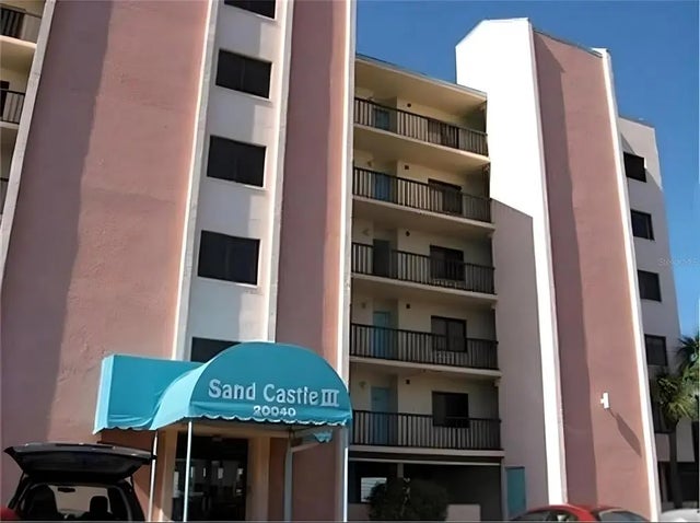20040 Gulf Boulevard 302, INDIAN SHORES